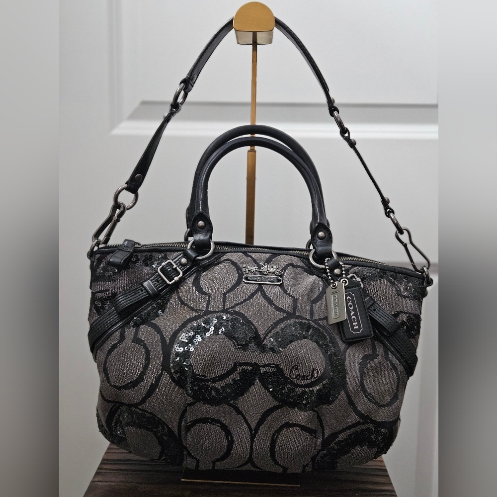 Coach Madison Signature Op Art Sophia Sequin Metallic Satchel-style 15945- 2010